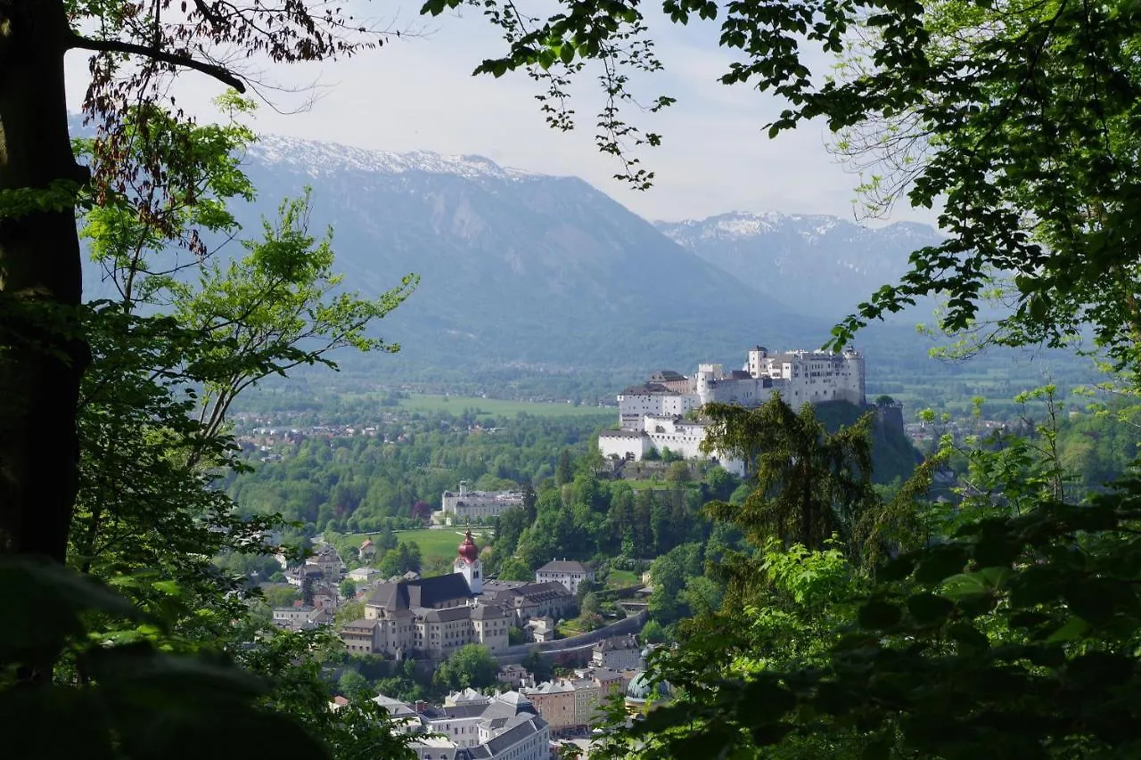 Sishaus - View At Mozarts Pansiyon Salzburg 0*,  Avusturya